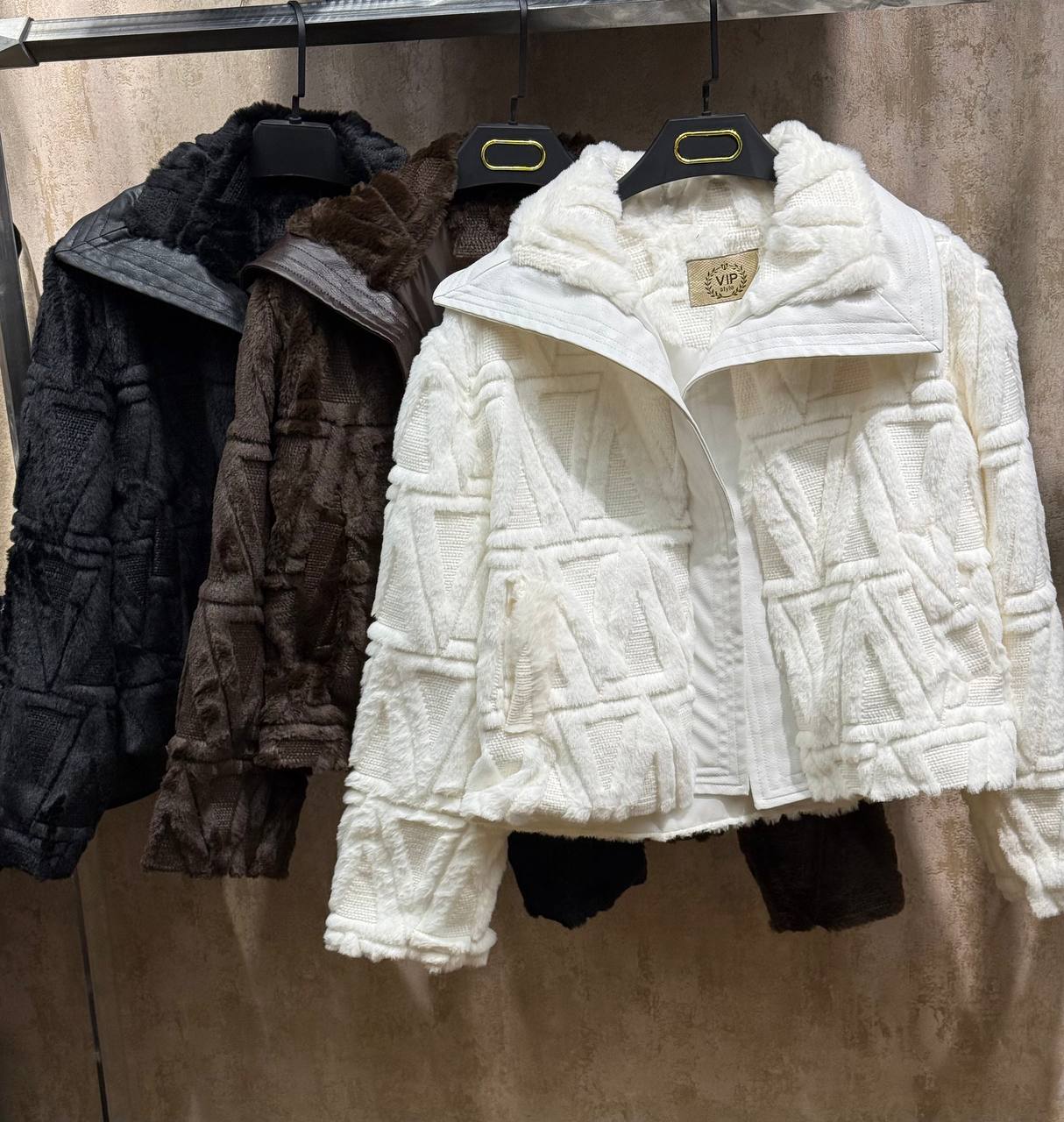 پوست یقه چرم